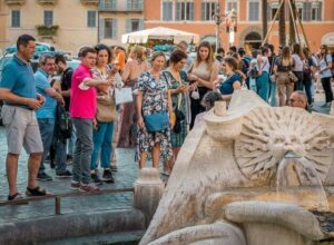 Treasure hunt, scavenger game and teambuilding activity in Rome
